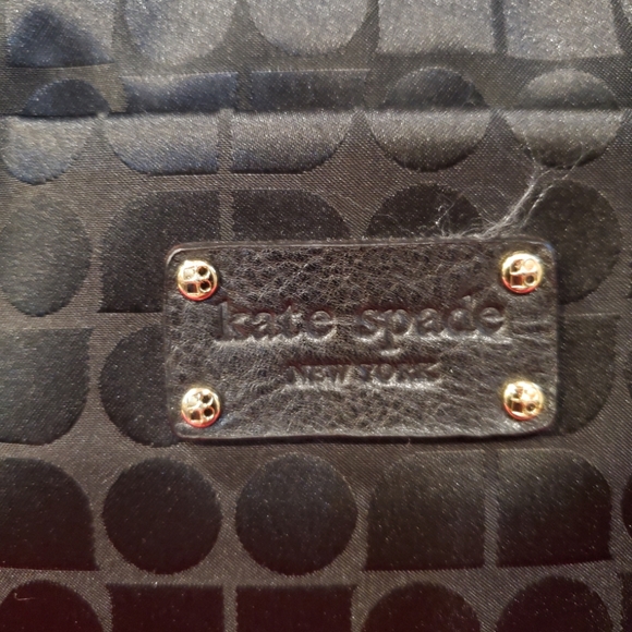 Authentic Kate Spade Vintage Handbag. EUC - Picture 2 of 8